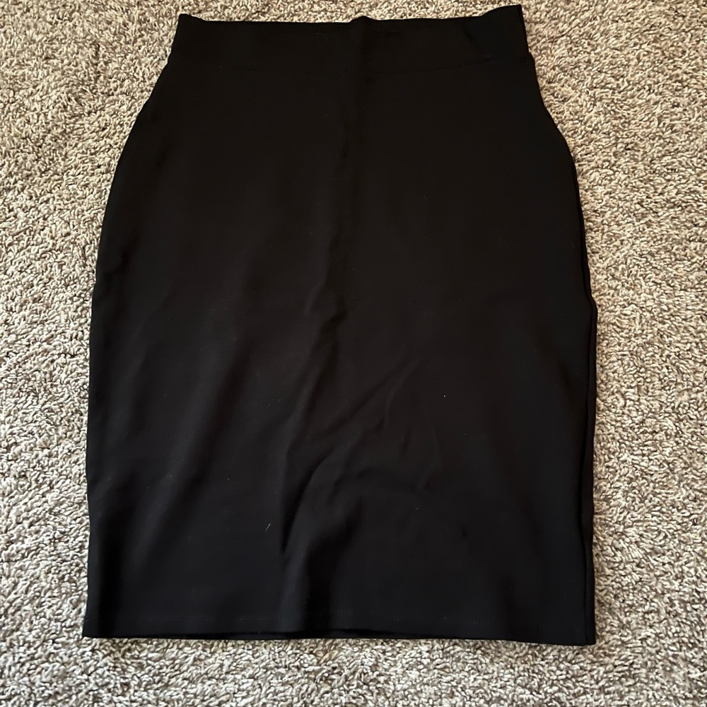 Urban Coco Black Pencil Midi Skirt